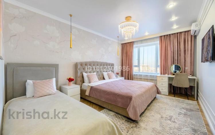 4-комнатная квартира · 120 м² · 7/20 этаж, Аль-фараби за 50 000 ₸ в Алматы, Медеуский р-н — фото 2