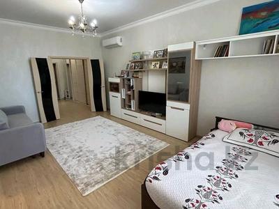 1-бөлмелі пәтер · 55 м² · 5/8 қабат, Кабанбай батыра 7, бағасы: ~ 43 млн ₸ в Астане, Нура р-н