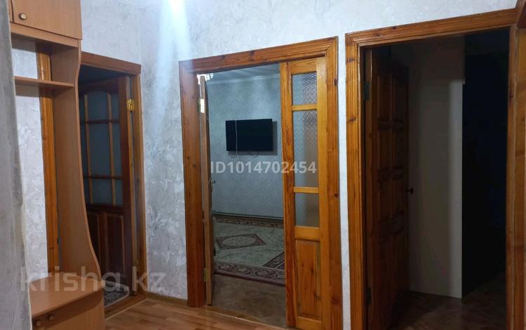 3-комнатная квартира · 60 м² · 1/4 этаж, 8-й микрорайон, Мангелдина 39 за 200 000 ₸ в Шымкенте, Туран р-н — фото 2