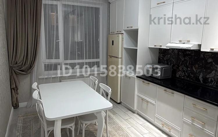 1-комнатная квартира · 38 м² · 7/9 этаж, Туран 55/6 за 240 000 ₸ в Астане, Есильский р-н — фото 2