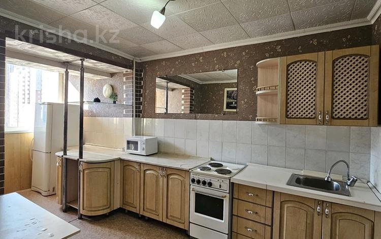 1-комнатная квартира · 39.6 м² · 7/10 этаж, мкр Юго-Восток, Мкр Юго-Восток, мкр Степной 2 6/2 — Супермаркет Корзина, остановка Степной-2, за рестораном Европа за 13.4 млн ₸ в Караганде, Казыбек би р-н — фото 2