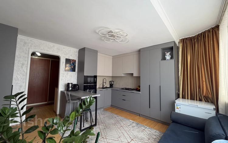 2-бөлмелі пәтер · 45 м² · 6/9 қабат, мкр Мамыр-4 302, бағасы: 40 млн ₸ в Алматы, Ауэзовский р-н — фото 2