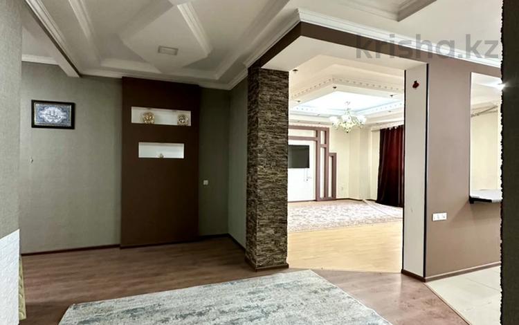 3-бөлмелі пәтер · 146.8 м² · 7/11 қабат, кунаева 36а, бағасы: 57 млн ₸ в Шымкенте, Аль-Фарабийский р-н — фото 2
