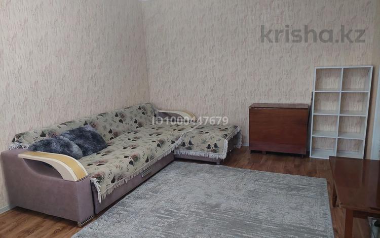 2-комнатная квартира · 52 м² · 3/9 этаж, проспект Абая 115 за 140 000 ₸ в Уральске — фото 7