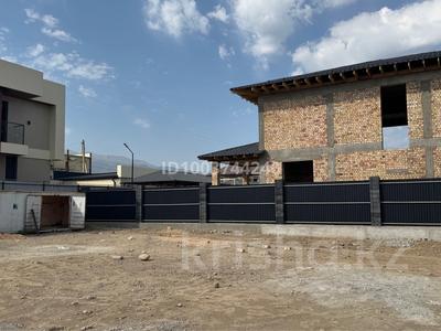 Участок · 7 соток, мкр Шугыла, Мкр.Шугыла, ул. Байконыр 52 — ул. Береке за 105 млн 〒 в Алматы, Наурызбайский р-н