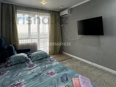 1-бөлмелі пәтер, 40 м², 10/10 қабат тәулік бойы, Алтын Орда 6/10, бағасы: 14 000 〒 в Алматы, Наурызбайский р-н