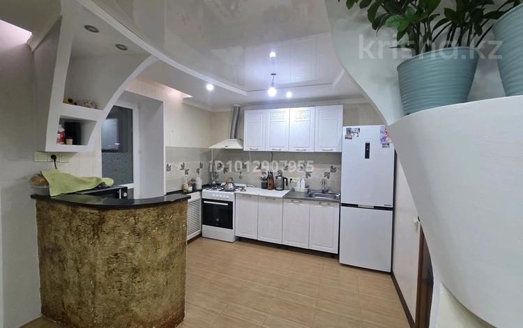 3-комнатная квартира · 65.3 м² · 5/5 этаж, мкр 5, Есет-Батыра 97 за 18.5 млн ₸ в Актобе — фото 7