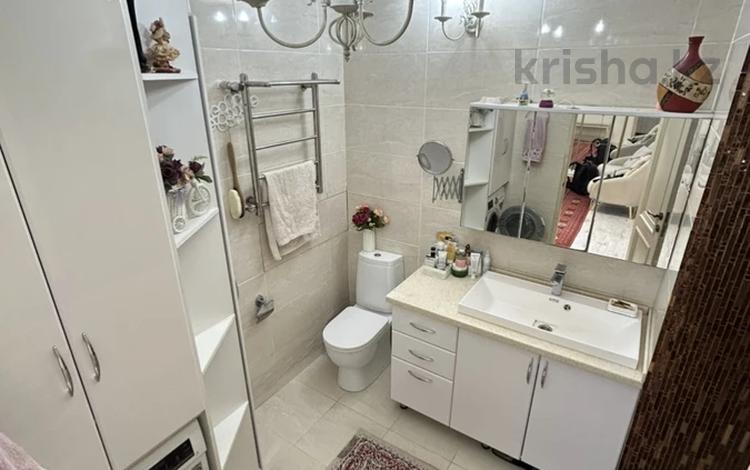 4-комнатная квартира · 138 м² · 5/14 этаж, 17-й мкр 3 за 56 млн ₸ в Актау — фото 2