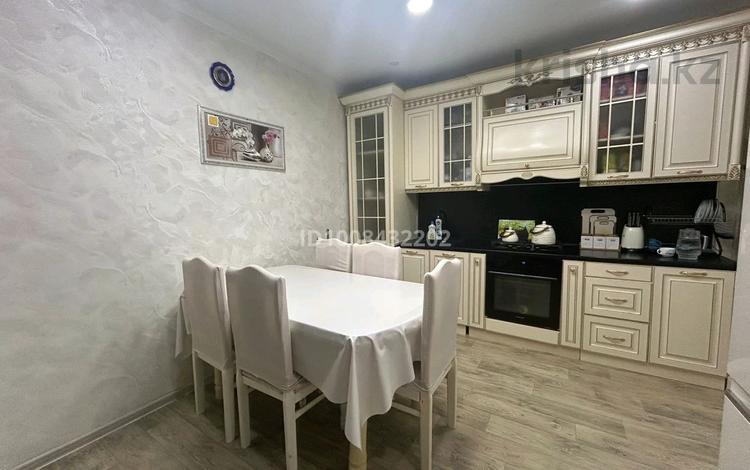 Часть дома · 4 комнаты · 120 м² · 4 сот., мкр. Зачаганск пгт — Деркул 2 за 27 млн 〒 в Уральске — фото 2