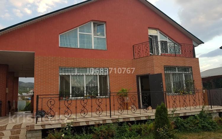 Отдельный дом · 6 комнат · 200 м² · 8 сот., ул Жениса 126 за 62 млн ₸ в Талгаре — фото 2
