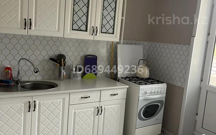 1-комнатная квартира · 34 м² · 3/5 этаж, мкр Кунаева — Нур, Кунаева за 150 000 ₸ в Уральске — фото 3