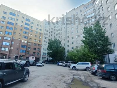 2-комнатная квартира · 72 м² · 4/10 этаж, мкр 5, Алии Молдагуловой за 26 млн ₸ в Актобе