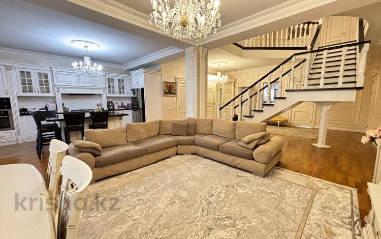 8-комнатная квартира · 341 м² · 7/8 этаж, Панфилова за 370 млн ₸ в Алматы, Алмалинский р-н — фото 69