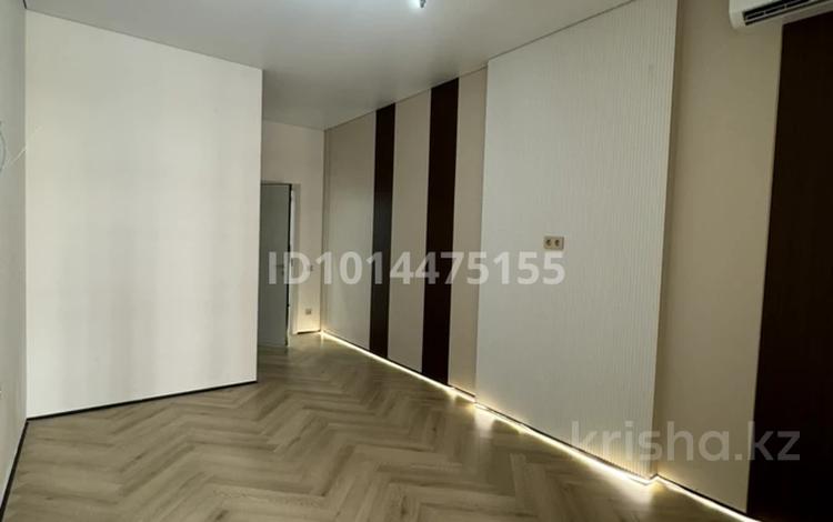 2-бөлмелі пәтер · 55 м² · 4/12 қабат, Сейфуллина 467г, бағасы: 58 млн ₸ в Алматы, Алмалинский р-н — фото 2