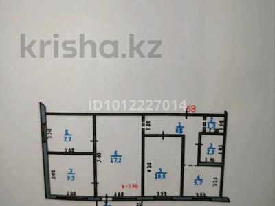4-комнатная квартира · 62.5 м² · 4/5 этаж, Просп. Абулхаир Хана 157 за 20 млн ₸ в Уральске