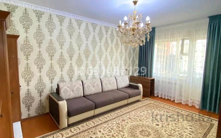 3-комнатная квартира, 63 м², 3/5 этаж, Койбакова 16 за 21 млн 〒 в Таразе — фото 2