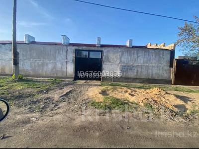 Өнеркәсіптік база, зауыттар в Карагандинской обл.: Өнеркәсіптік база · 8 сотық, мкр Михайловка , Жанибекова 97/6 — Михайловка, бағасы: 40 млн 〒 Өнеркәсіптік база · 8 сотық, мкр Михайловка , Жанибекова 97/6 — Михайловка, бағасы: 40 млн 〒 в Караганде, Казыбек би р-н