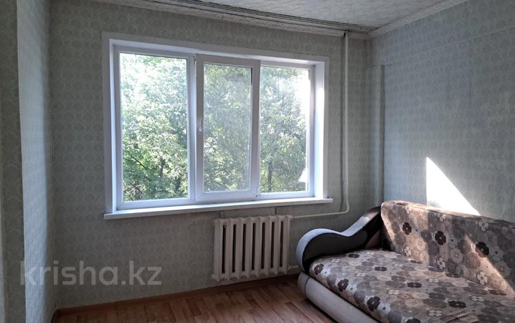 1-комнатная квартира · 33 м² · 3/5 этаж, пр. Н. Назарбаева 99 за 12.5 млн ₸ в Усть-Каменогорске — фото 7