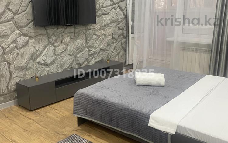 1-комнатная квартира · 40 м², Молдагулова 7 за 12 000 ₸ в Уральске — фото 2