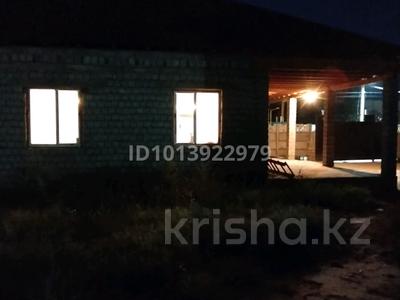 Отдельный дом · 4 комнаты · 168 м² · 5 сот., мкр Азат, Акбидай 314 — Магазин Айдана за 35 млн ₸ в Шымкенте, Енбекшинский р-н