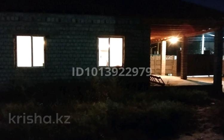 Отдельный дом · 4 комнаты · 168 м² · 5 сот., мкр Азат, Акбидай 314 — Магазин Айдана за 35 млн ₸ в Шымкенте, Енбекшинский р-н — фото 2