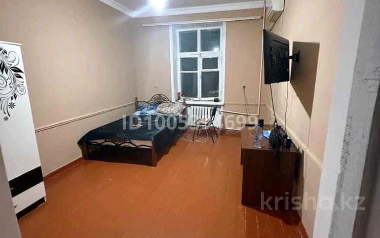 2-бөлмелі пәтер · 64 м² · 2/3 қабат, Быковского 59 — Дархан роддом, бағасы: 17 млн ₸ в Шымкенте, Аль-Фарабийский р-н — фото 2