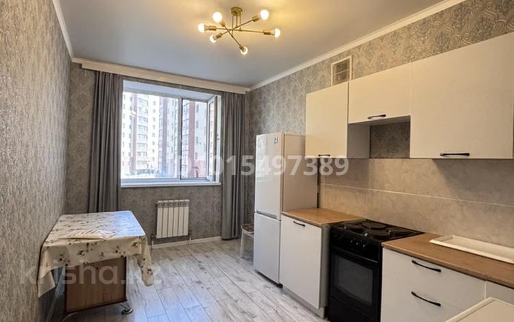 2-комнатная квартира · 60 м² · 2/9 этаж, Кордай 99 за 28 млн ₸ в Астане, Сарайшык р-н — фото 2