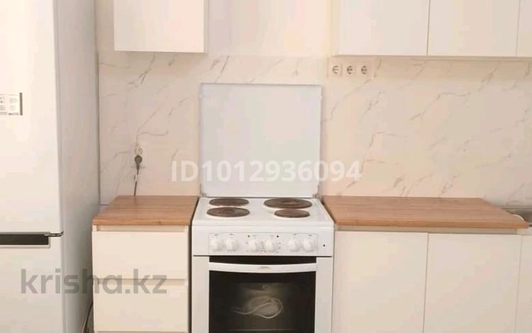 1-бөлмелі пәтер · 30 м² · 3/5 қабат, Улы дала 52 — По Республике, бағасы: 11 млн ₸ в Косшы — фото 2