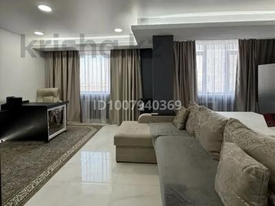 2-комнатная квартира · 65 м² · 7/9 этаж, мкр Айгуль 87 за 30 млн 〒 в Уральске