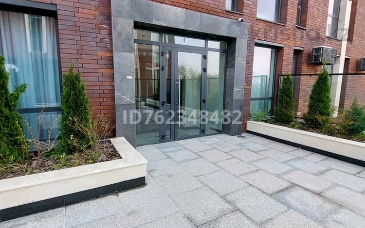 5-бөлмелі пәтер · 518 м² · 2/3 қабат, Керей-Жанибек хандар 87/2, бағасы: 185 млн ₸ в Алматы, Медеуский р-н — фото 2