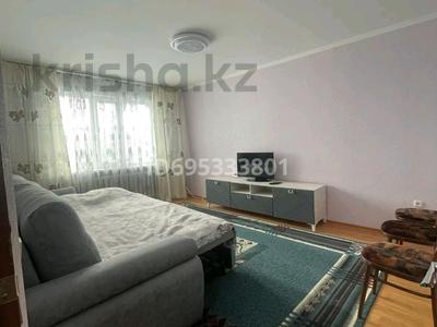 2-комнатная квартира · 55 м² · 1/5 этаж, Абая 20 — Центр за 25 000 ₸ в Бурабае