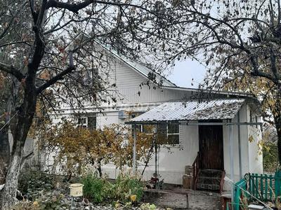 Продажа домов и дачи в Алматы: Отдельный дом · 3 комнаты · 60 м² · 7 сот., мкр Таусамалы, Мкр Таусамалы, Ореховая 35 за 49 млн 〒 Отдельный дом · 3 комнаты · 60 м² · 7 сот., мкр Таусамалы, Мкр Таусамалы, Ореховая 35 за 49 млн 〒 в Алматы, Наурызбайский р-н