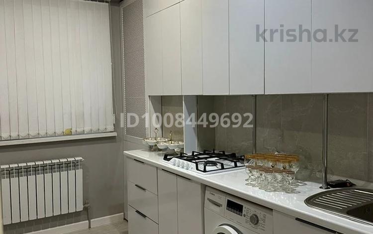 2-комнатная квартира · 70 м² · 1/9 этаж, мкр Нуртас 1/2 блок 1 — Остановка стандарт сити , автобусы 56 , 114 за 180 000 ₸ в Шымкенте, Каратауский р-н — фото 6