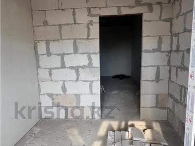 3-комнатная квартира · 54 м² · 2/5 этаж, мкр Юго-Восток, Тлеугабылова — Средняя школа №81, Поликлиника №5, Ясли-сад №61 "Айголек", Карагандинский транспортно-технологический колледж, Карагандинский Банковский колледж, Карагандинский государственный университет им. академика Е.А. Букетова, Областной медицинский центр, ТЦ "Раха", Детский медицинский центр за 24.5 млн ₸ в Караганде, Казыбек би р-н