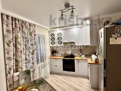 3-комнатная квартира · 85 м² · 8/25 этаж, Ашимова 26 за 37.5 млн 〒 в Караганде, Казыбек би р-н