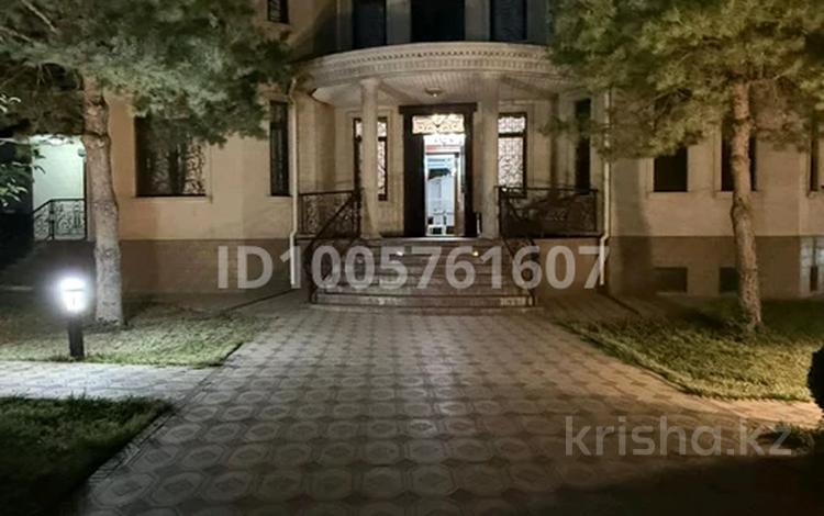 Дом · 5 комнат · 500 м², мкр Самал-1, Ул.Кошерова — Пр.Байдибек би за 150 000 ₸ в Шымкенте, Абайский р-н — фото 36