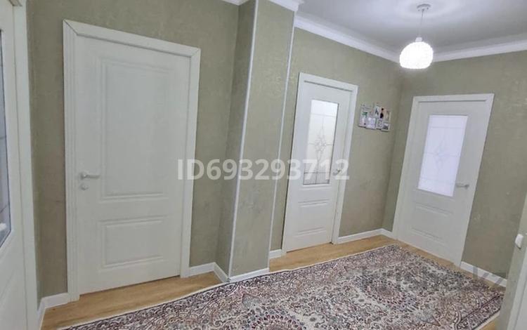 3-бөлмелі пәтер · 83.6 м² · 5/5 қабат, мкр Нурсая 102, бағасы: 27.5 млн ₸ в Атырау — фото 16