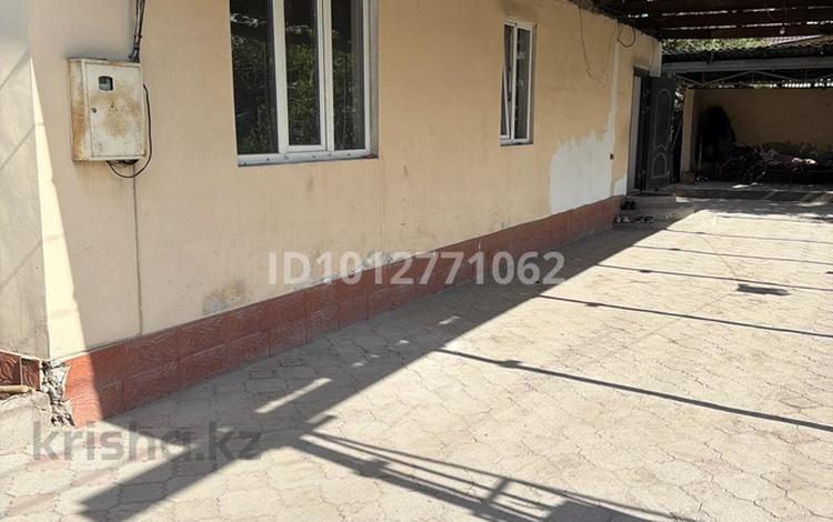 Отдельный дом · 4 комнаты · 150 м² · 12 сот., мкр Шанырак-1, Қобланды батыр 46 — Ақан сері за 500 000 ₸ в Алматы, Алатауский р-н — фото 4