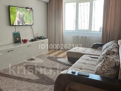 Пәтерлер в Алматы: 3-бөлмелі пәтер · 80 м² · 8/9 қабат · ай сайын, Хаджимукана 8 — Байжанова, бағасы: 450 000 〒 3-бөлмелі пәтер · 80 м² · 8/9 қабат · ай сайын, Хаджимукана 8 — Байжанова, бағасы: 450 000 〒 в Алматы, Медеуский р-н