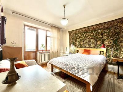 3-бөлмелі пәтер · 88 м² · 5/5 қабат, Жарокова 167, бағасы: 57 млн ₸ в Алматы, Бостандыкский р-н