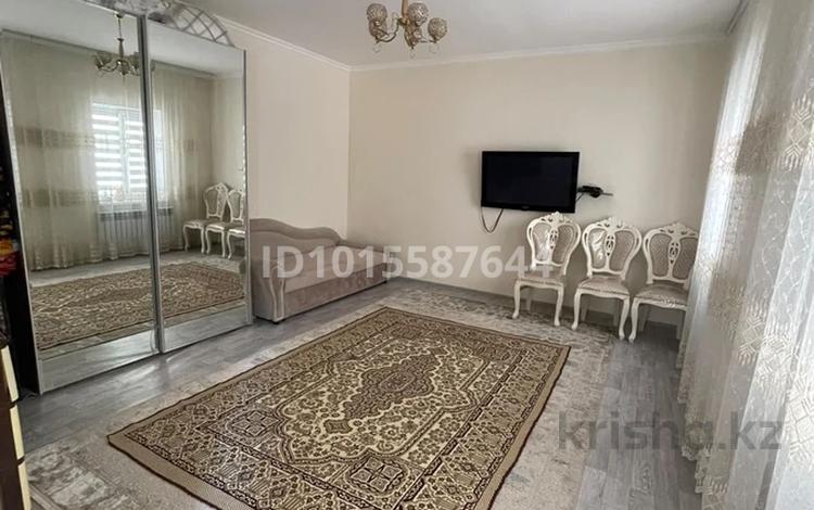 2-бөлмелі пәтер · 38 м² · 1/1 қабат, "Шығыс 2" ш/а. 186, бағасы: 120 000 ₸ в Актау, мкр "Шыгыс 2" — фото 2