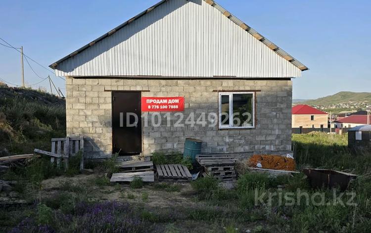 Отдельный дом · 3 комнаты · 75 м² · 10 сот., Кайырбек Айжигитова 47 за 16 млн ₸ в Усть-Каменогорске — фото 2