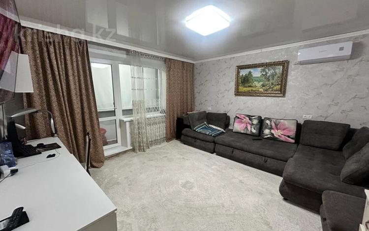 2-бөлмелі пәтер · 55 м² · 5/5 қабат, мкр Юго-Восток, Рыскулова, бағасы: 17.3 млн ₸ в Караганде, Казыбек би р-н — фото 2