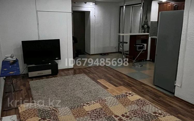 1-комнатная квартира · 30 м² · 10/14 этаж, Ауезова 3 — Ауезова 3 за 10 000 〒 в Семее — фото 98