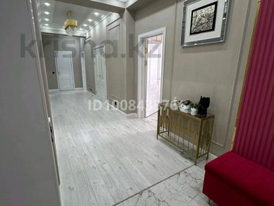 3-бөлмелі пәтер · 118 м² · 11/14 қабат, 17-й мкр 6, бағасы: 62 млн ₸ в Актау