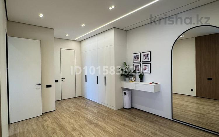 2-комнатная квартира · 66.5 м² · 18/22 этаж, Тауелсиздик 56/2 за 63 млн ₸ в Астане, Сарайшык р-н — фото 2