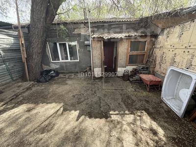 Үйдің бір бөлігі · 3 бөлме · 34 м² · 2 сот., мкр Кемел (Первомайское), Есим хана 22/2, бағасы: 12 млн ₸ в Алматы, Жетысуский р-н