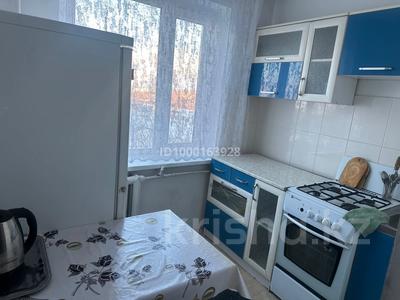 2-бөлмелі пәтер · 48 м² · 4/5 қабат, Майкудук, 15й микрорайон, бағасы: 130 000 ₸ в Караганде, Алихана Бокейханова р-н