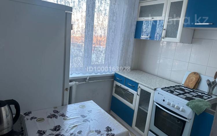 2-бөлмелі пәтер · 48 м² · 4/5 қабат, Майкудук, 15й микрорайон, бағасы: 130 000 ₸ в Караганде, Алихана Бокейханова р-н — фото 2