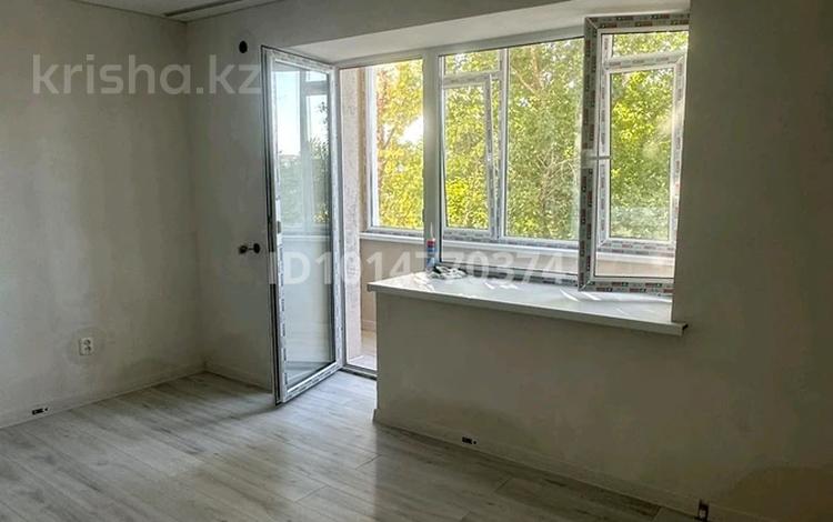 1-комнатная квартира · 33.3 м² · 4/5 этаж, Абулхайр хана 2/2 — Возле нового базара на депо за 11.7 млн ₸ в Уральске — фото 2